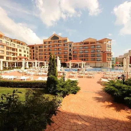 Cozy - In Diamant ساني بيتش