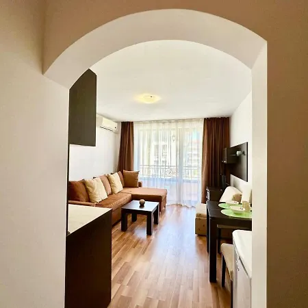 Cozy - In Diamant Daire *